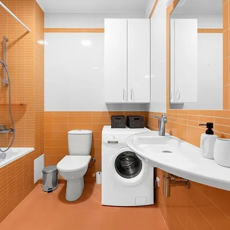 Апартаменты With Cozy Balcony By Urban Rent