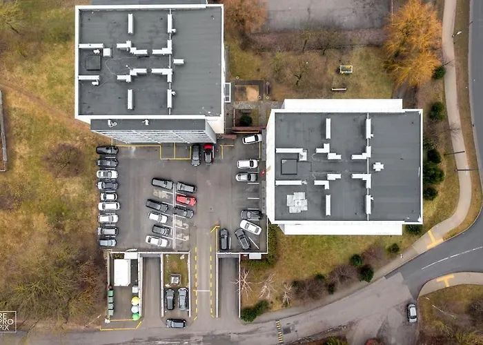 Appartamento With Cozy Balcony By Urban Rent